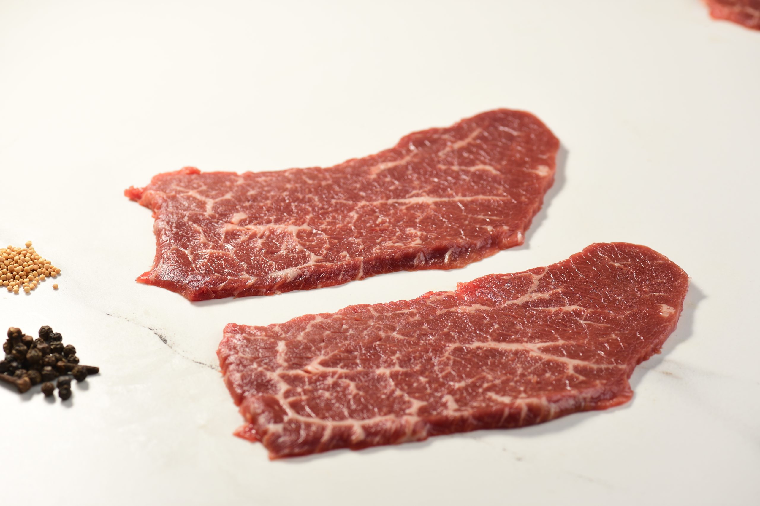 +חי בריא שניצל עגל שניצל עגל