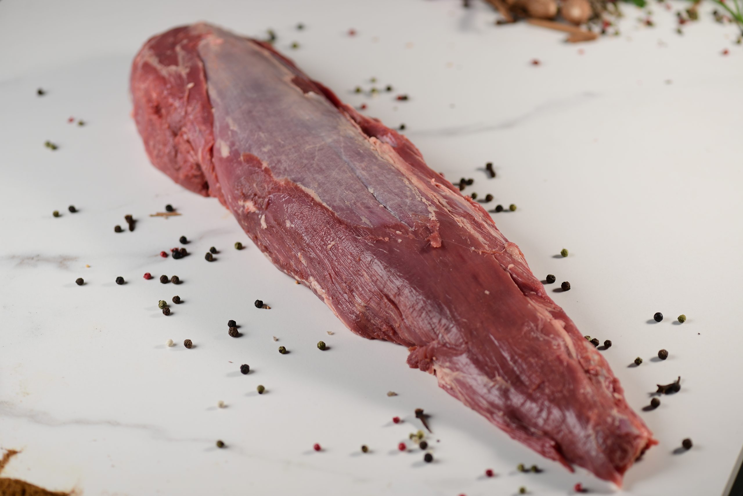 +פילה שלם חי בריא פילה בקר שלם